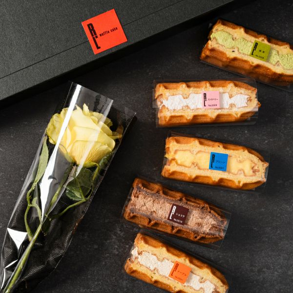 ラヴィエール　3枚セット 10種】ローズ付 ワッフルケーキ セット | 公式オンラインショップ R